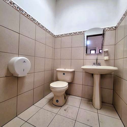Alquiler de oficinas, consultorios en Pitahaya, San José RH