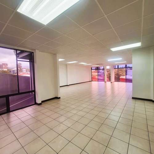 Alquiler de oficinas, consultorios en Pitahaya, San José RH