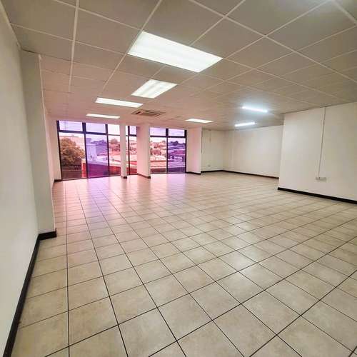 Alquiler de oficinas, consultorios en Pitahaya, San José RH