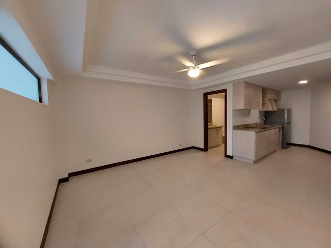 Semi apartment furnished with 1 room without parking in Rohrmoser - 03
