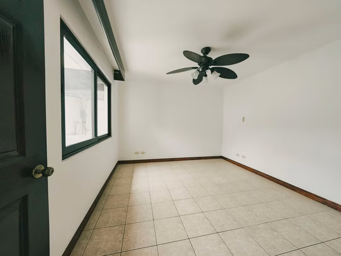 Casa en Venta en Guachipelín, Escazú. - Imagen 6