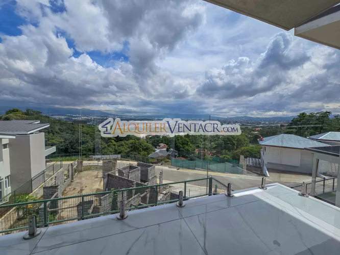 CONDO DE 305 M2 CON 546 M2 DE LOTE EN GUACHIPELIN ESCAZU - Imagen 11