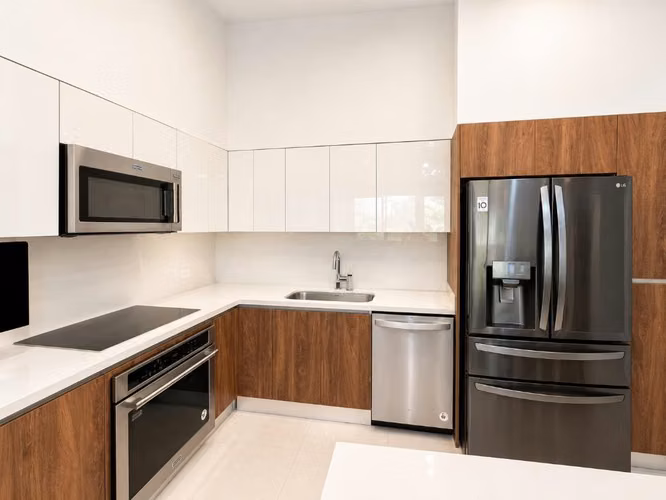 Apartamento Amueblado en Alquiler en Guachipelin - Imagen 4