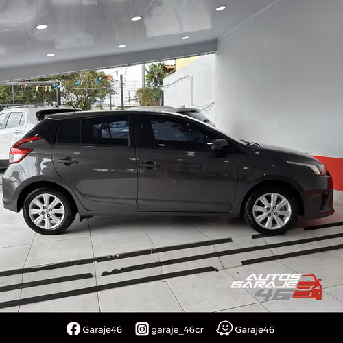 TOYOTA YARIS E 2017