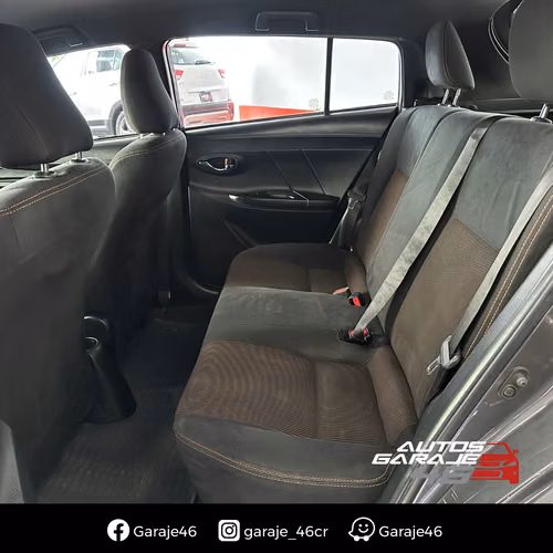 TOYOTA YARIS E 2017
