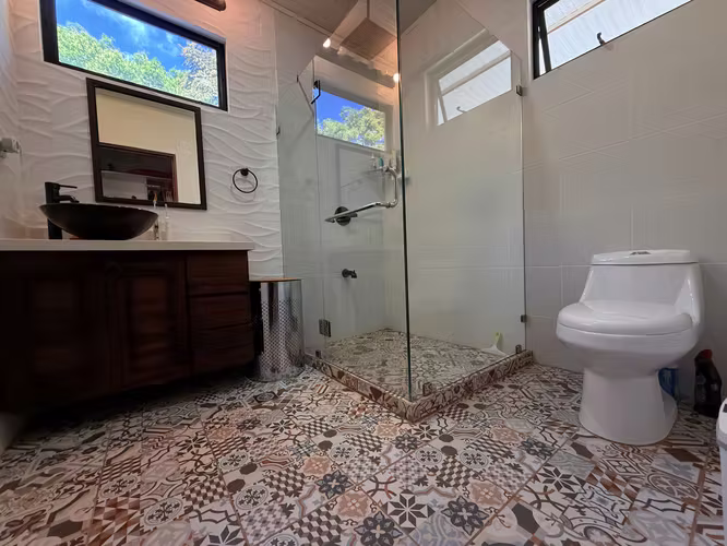 Moderna casa con piscina privada a minutos de la playa – Esterillos Oeste - Imagen 14