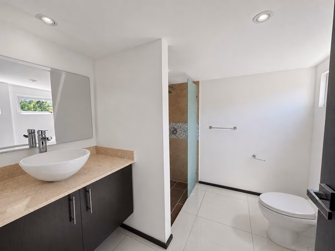 Venta de apartamento Adjudicado en Condominio con Mezzanine - Imagen 15