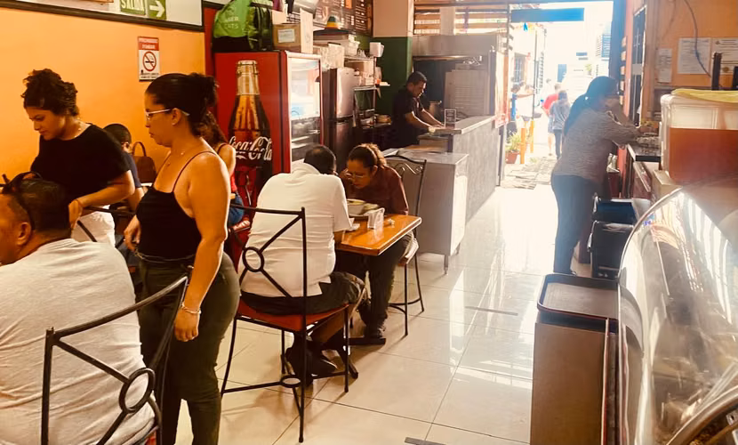 LOCAL COMERCIAL EN TIBAS, EXC PUNTO CON MÁS DE 16 AÑOS CON ACTIVIDAD COMERCIAL 24/7 - Imagen 4