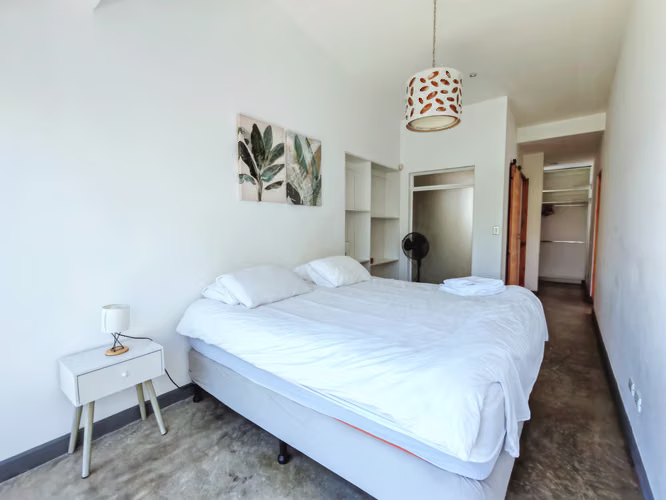 Rio Oro- Duplex- 2 habitaciones- Amoblado- Amplio Jardín