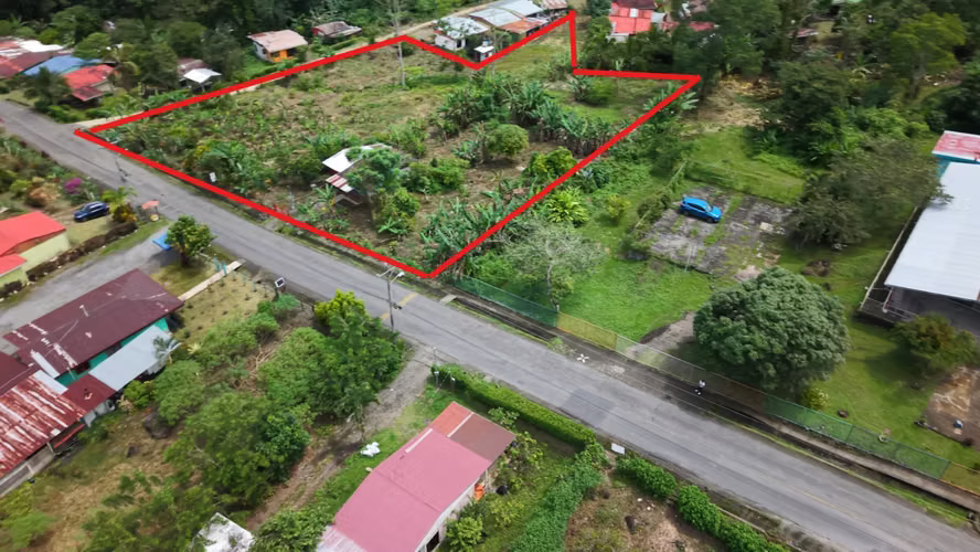 Terreno de 5,459 m² con uso mixto, segregación lista y gran plusvalía en Guayabo, Turrialba