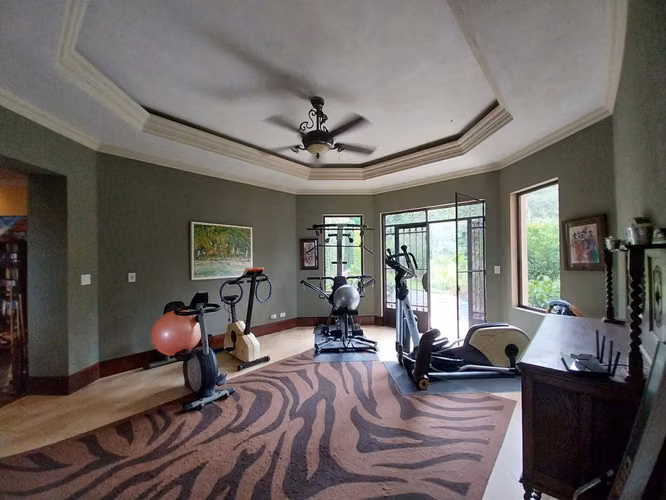 Ocean View Octagon House, una mansión ubicada en las colinas de San Ramón - Imagen 15