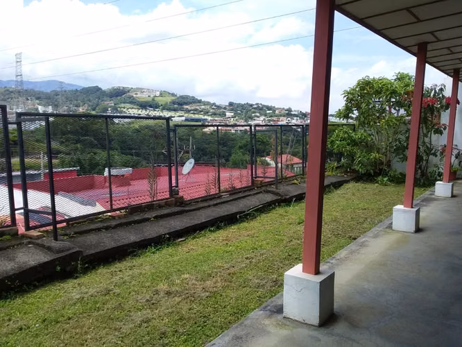 CASA DE UNA PLANTA EN CARIARi - Imagen 12