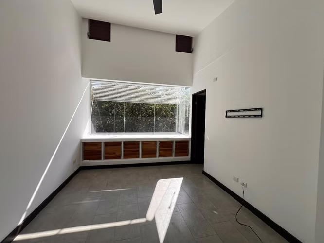 Condominio dos dormitorios con patio amplio en Brasil de Mora - Imagen 12