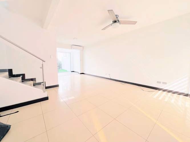 Condominio dos dormitorios con patio amplio en Brasil de Mora - Imagen 2