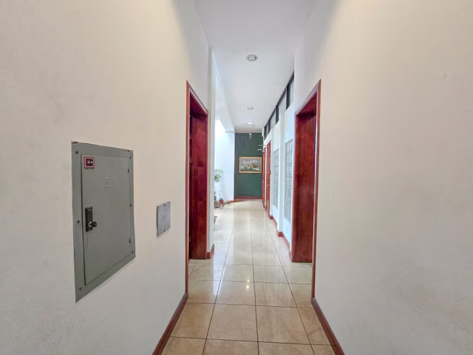 ESPACIO DE OFICINAS DE 318 M2 EN SABANA SUR - Imagen 12
