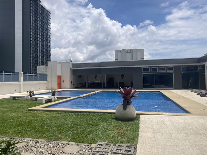 Se Alquila Loft en Torre Los Yoses - Imagen 10