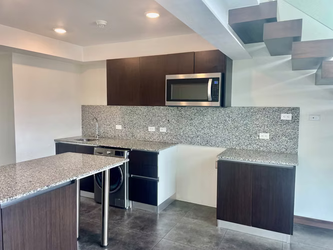 Se Alquila Loft en Torre Los Yoses - Imagen 8