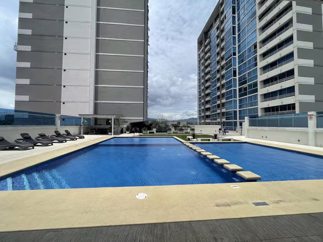 Se Alquila Loft en Torre Los Yoses - Imagen 12