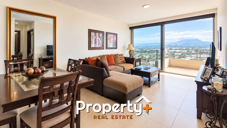 Apartamento en Paseo Colón, piso 24, vista y 2 parqueos
