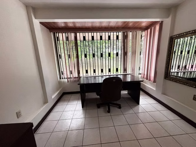 Alquiler Casa en Rohrmoser | 6 Habitaciones | Para Vivienda u Oficina - Imagen 4
