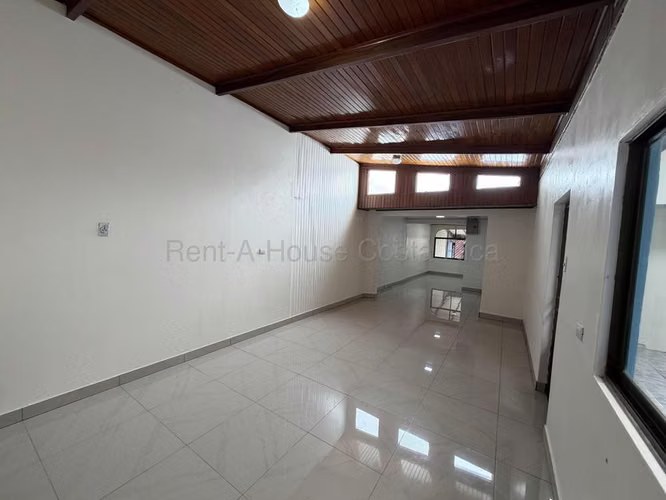 Venta de Casa con Apartamento en Cubujuqui-Heredia. RAH 27-196 - Imagen 9