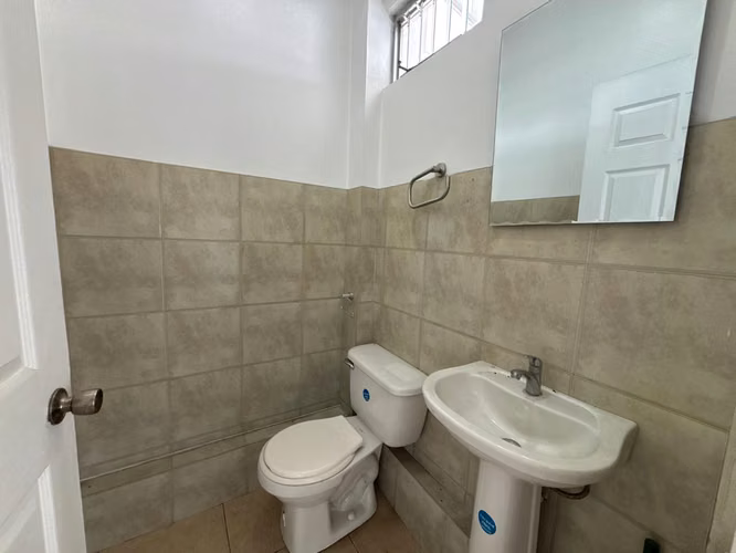 Locales Comerciales en Alquiler – San Antonio de Belén - Imagen 17