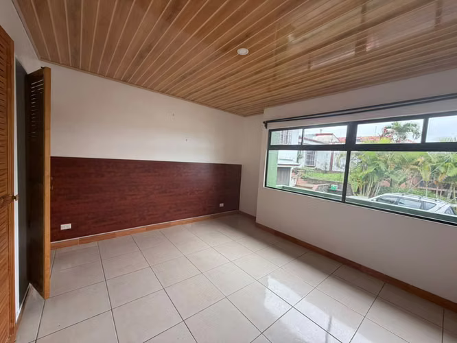AMPLIO APARTAMENTO EN LA GUARIA, MORAVIA - Imagen 5