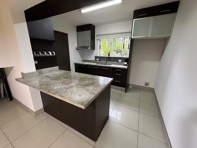 Casa en Condominio en Escazú - Imagen 5