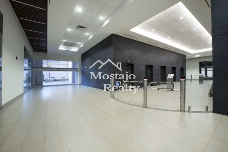ALQUILER OFICINAS CENTRO CORPORATIVO EL TOBOGÁN - Imagen 10