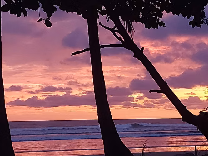 Lote en Guanacaste 1.500m2, a 100 metros del mar – Ideal para descanso o inversión - Imagen 8