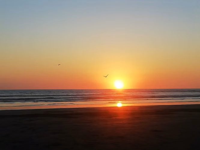 Lote en Guanacaste 1.500m2, a 100 metros del mar – Ideal para descanso o inversión - Imagen 4