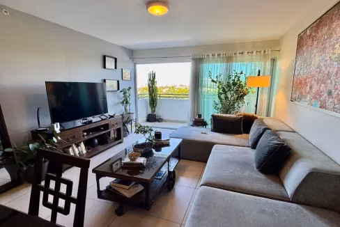 Apartamento en Condominio Torres de Heredia.