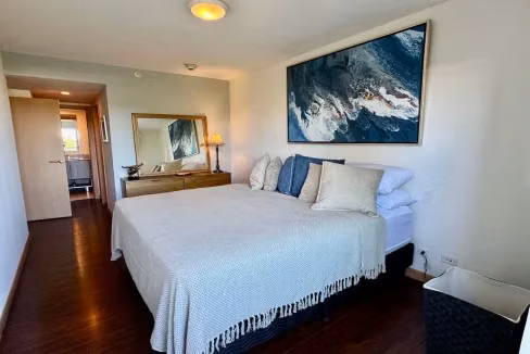 Apartamento en Condominio Torres de Heredia.