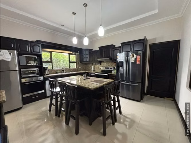 Casa de Lujo en Venta | Condominio El Gregal - Imagen 4