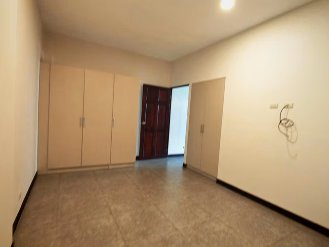 Alquilo apartamento en La Uruca Cerca Hospital del Trauma. Servicios incluidos. - Imagen 15