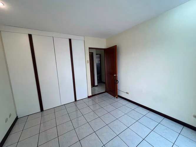 Alquiler de casa en condominio en bello horizonte de Escazú - Imagen 17