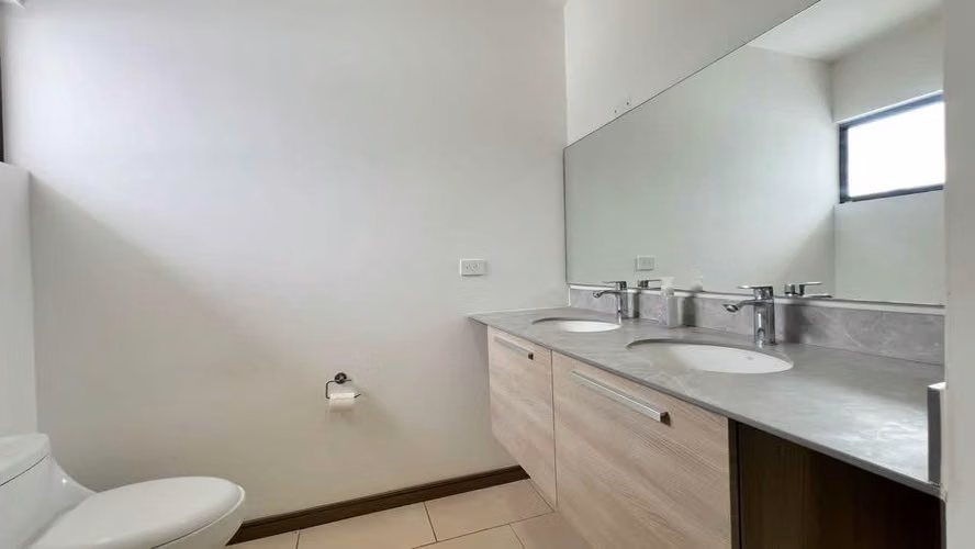 Alquiler de casa en condominio en Escazu urbano - Imagen 5