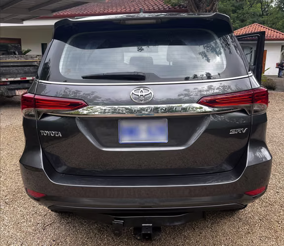 2017 Toyota Fortuner SRV