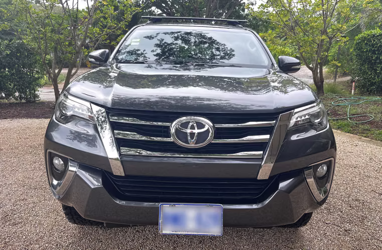 2017 Toyota Fortuner SRV