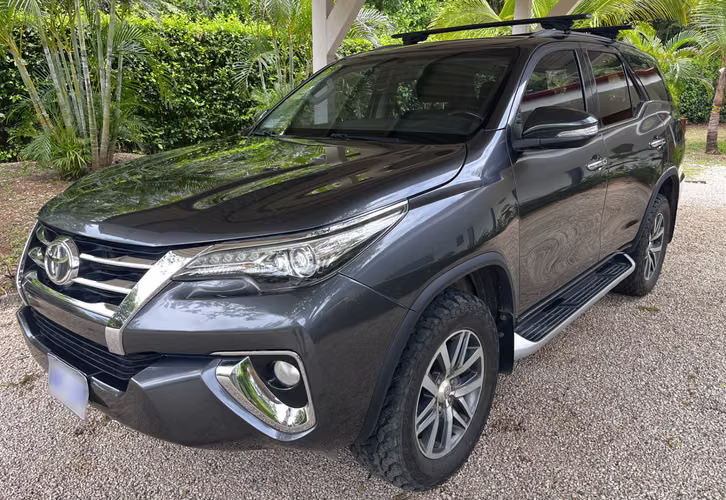 2017 Toyota Fortuner SRV