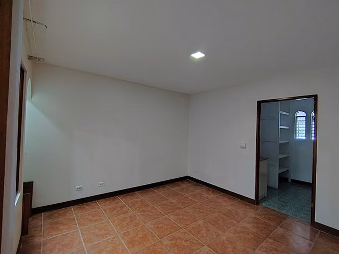 Casa de una Planta en Alquiler – Fátima de Heredia. - Imagen 8