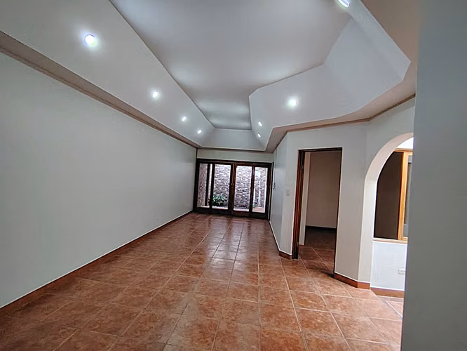 Casa de una Planta en Alquiler – Fátima de Heredia.