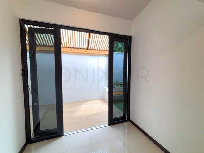 CASA EN GUAYABOS DE CURRIDABAT DE UN PISO EN CONDOMINIO - Imagen 8