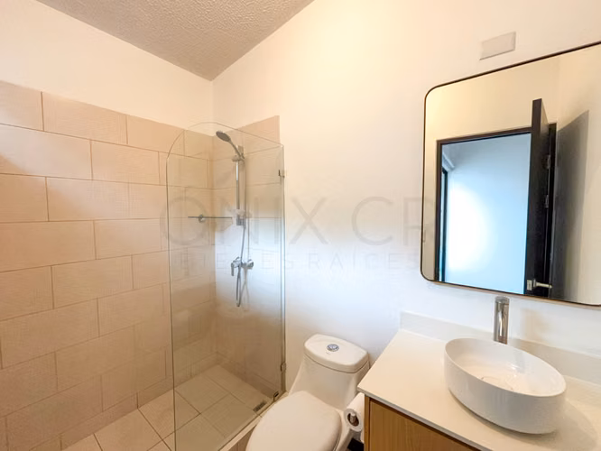 CASA EN GUAYABOS DE CURRIDABAT DE UN PISO EN CONDOMINIO - Imagen 13