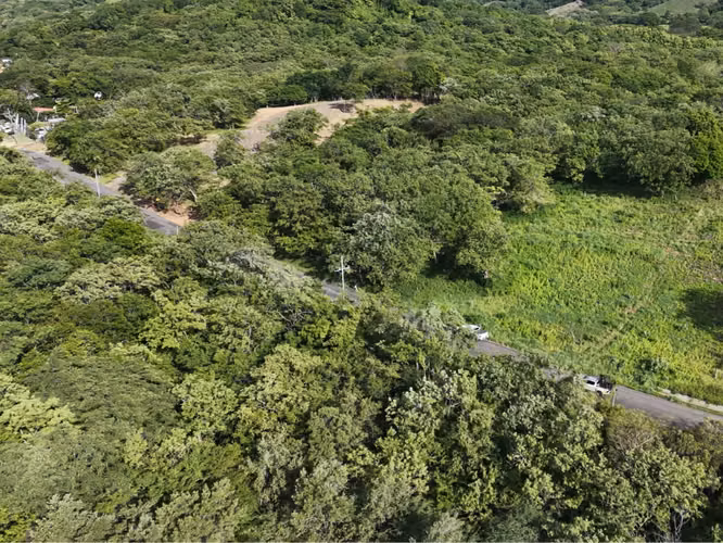 Terreno con vista al mar, cerca de la playa Guanacaste - Imagen 16
