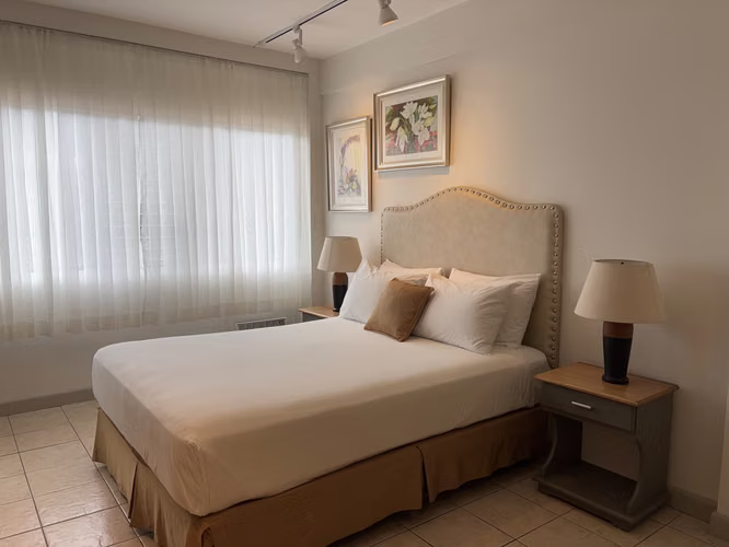 Alquiler Apartamento- Estudio en Sabana Amueblado en Condominio con Piscina - Imagen 3