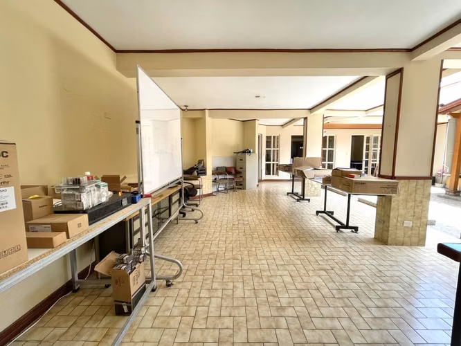VENDO CASA EN ROHRMOSER. USO DE SUELO MIXTO - Imagen 4
