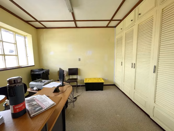 VENDO CASA EN ROHRMOSER. USO DE SUELO MIXTO - Imagen 15