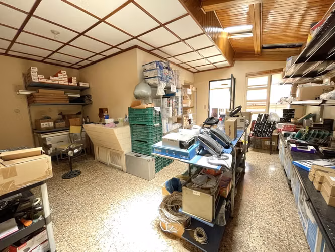VENDO CASA EN ROHRMOSER. USO DE SUELO MIXTO - Imagen 6