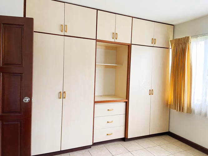 Apartamento amueblado en Condominio Seguro, Pozos 425.000 - Imagen 4